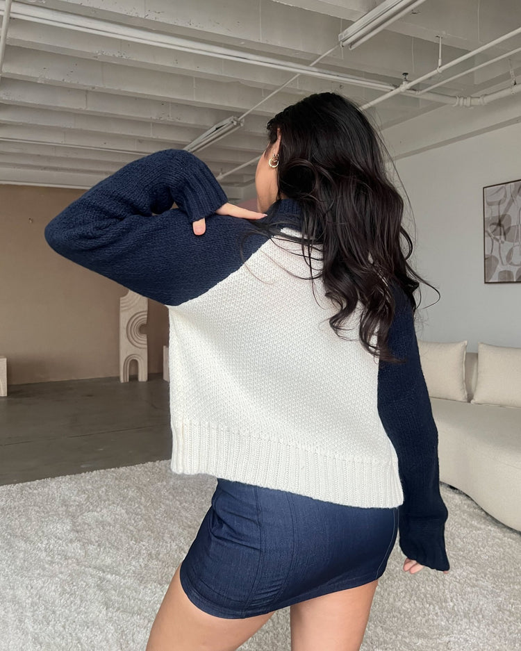 Early Start Two-Toned Zip-Up Sweater - Marmol Boutique